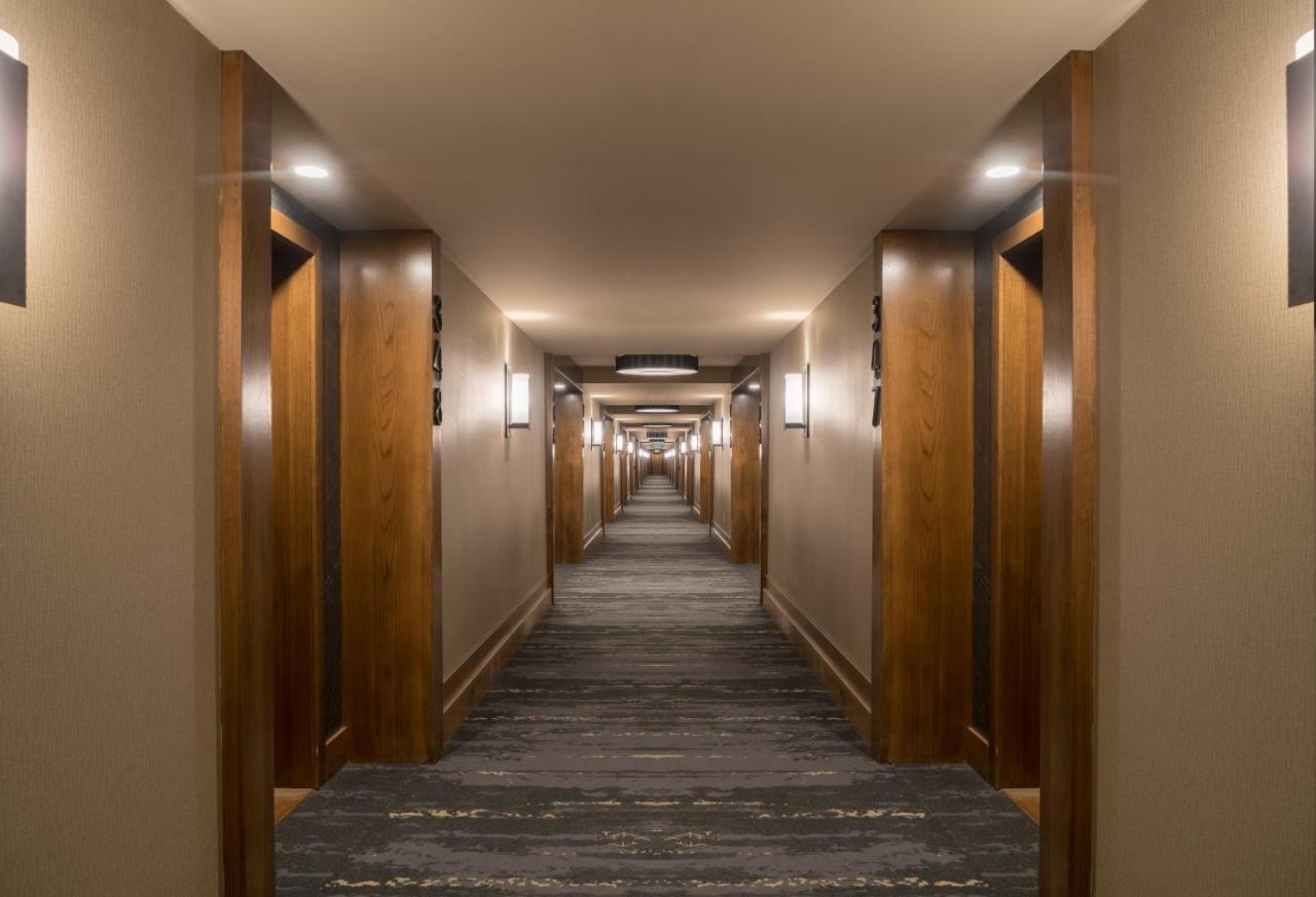 Premium King Room,744031261:JPEG